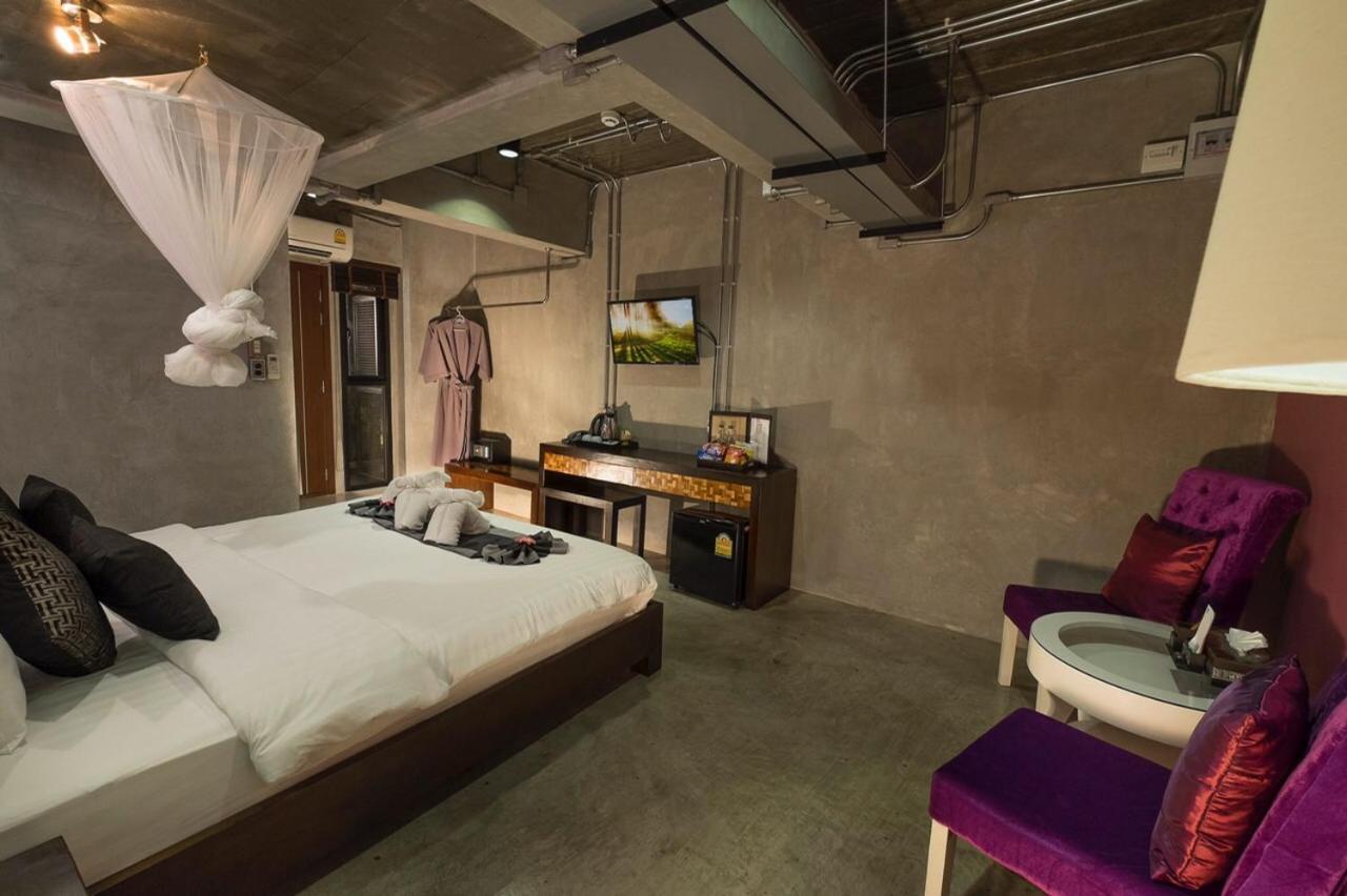 Thapae Loft Hotel Chiang Mai Exterior foto